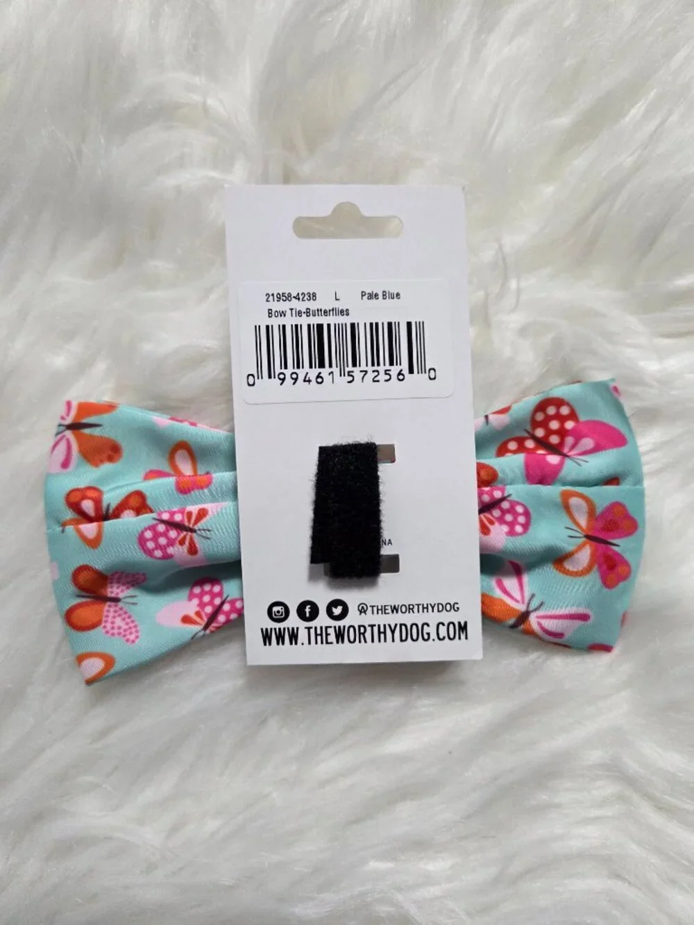 The Worthy Dog Butterfly Design Collar Bow